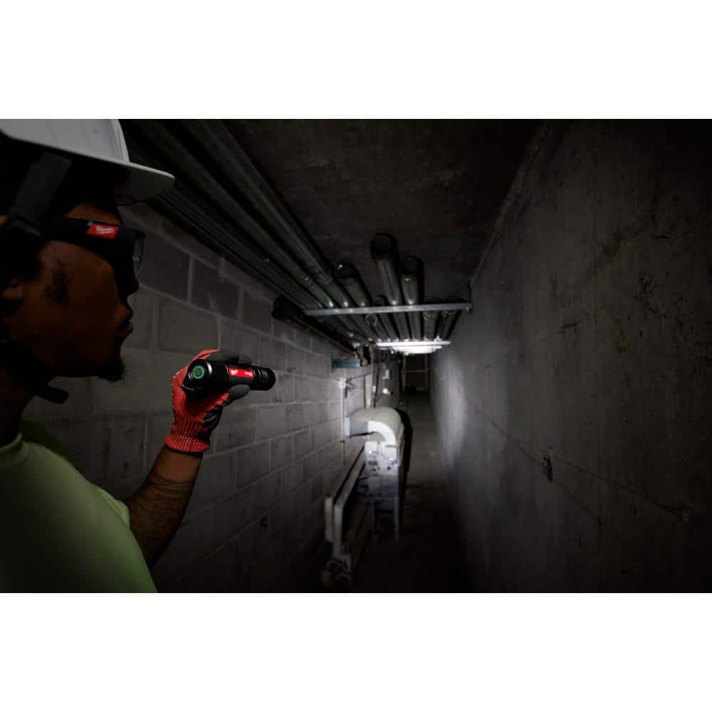 2,000 Lumens REDLITHIUM USB Slide Focus Flashlight - Hercitys