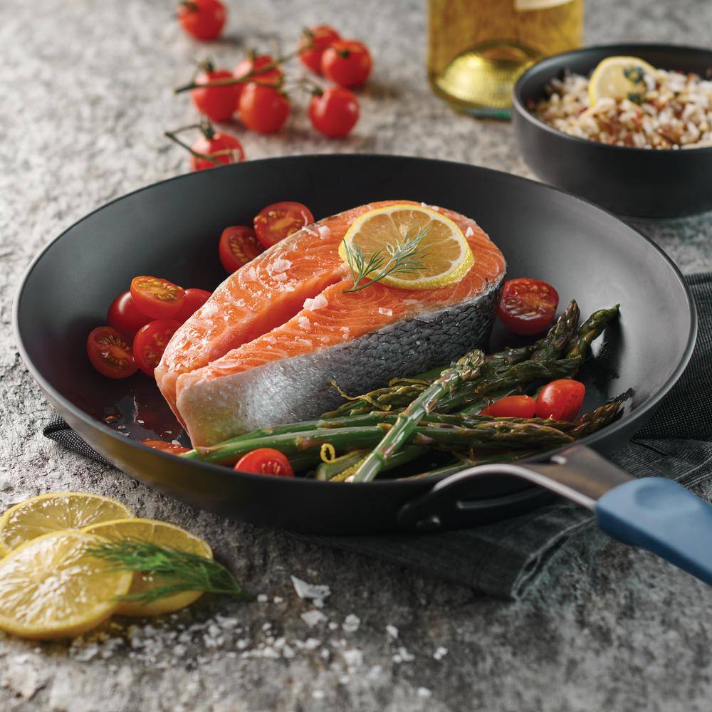 10 in. Carbon Steel Frying Pan - Hercitys