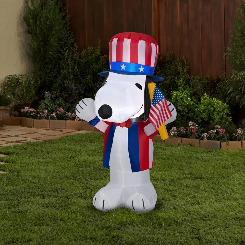 3.5 ft. Tall Airblown Patriotic Snoopy - Hercitys