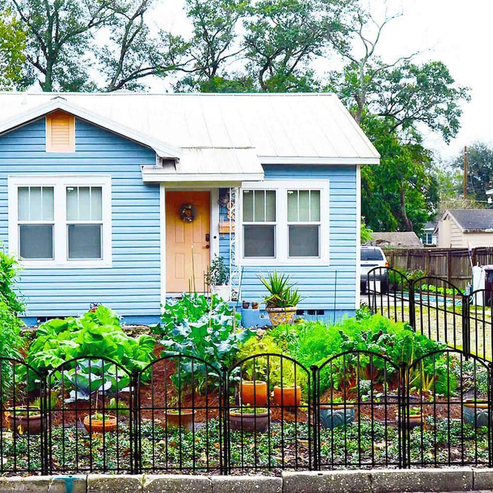 24 in. H x 13 in. L Metal Garden Fence, 10-Pack - Hercitys