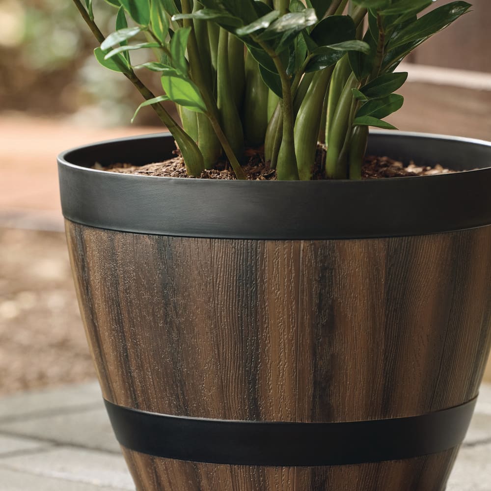 12.8 in. Reedley Medium Kentucky Walnut Brown Resin Barrel Planter (12.8 in. D x 10.5 in. H) - Hercitys