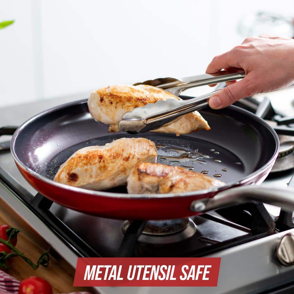 12 in. Aluminum Diamond Infused Toxin-free Nonstick Hard Coating Non-Induction Frying Pan Skillet in Red with Handle - Hercitys