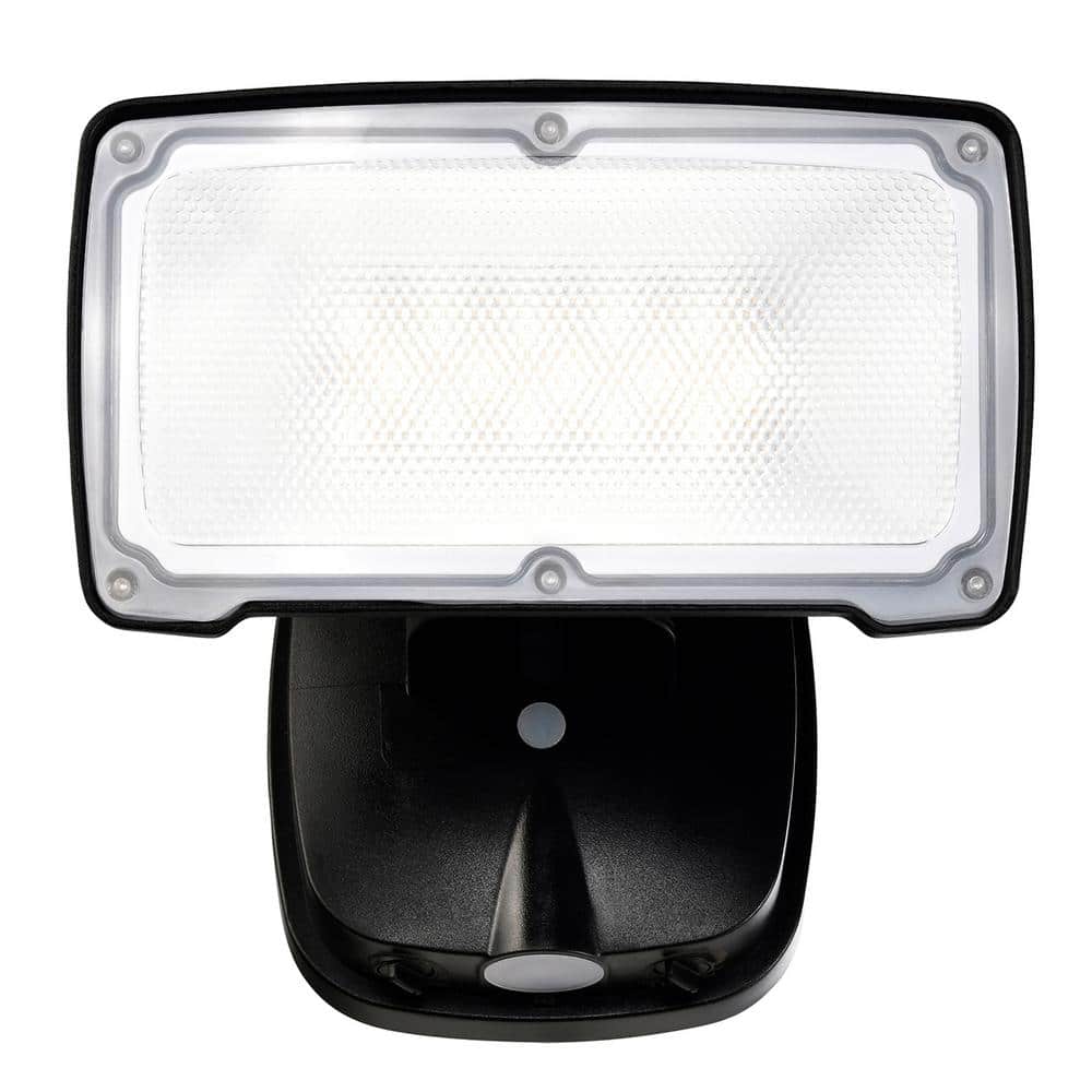 26-Watt 2500 Lumen Black Dusk to Dawn Control 1 Head Outdoor LED Security Flood Light (1-Pack) - Hercitys