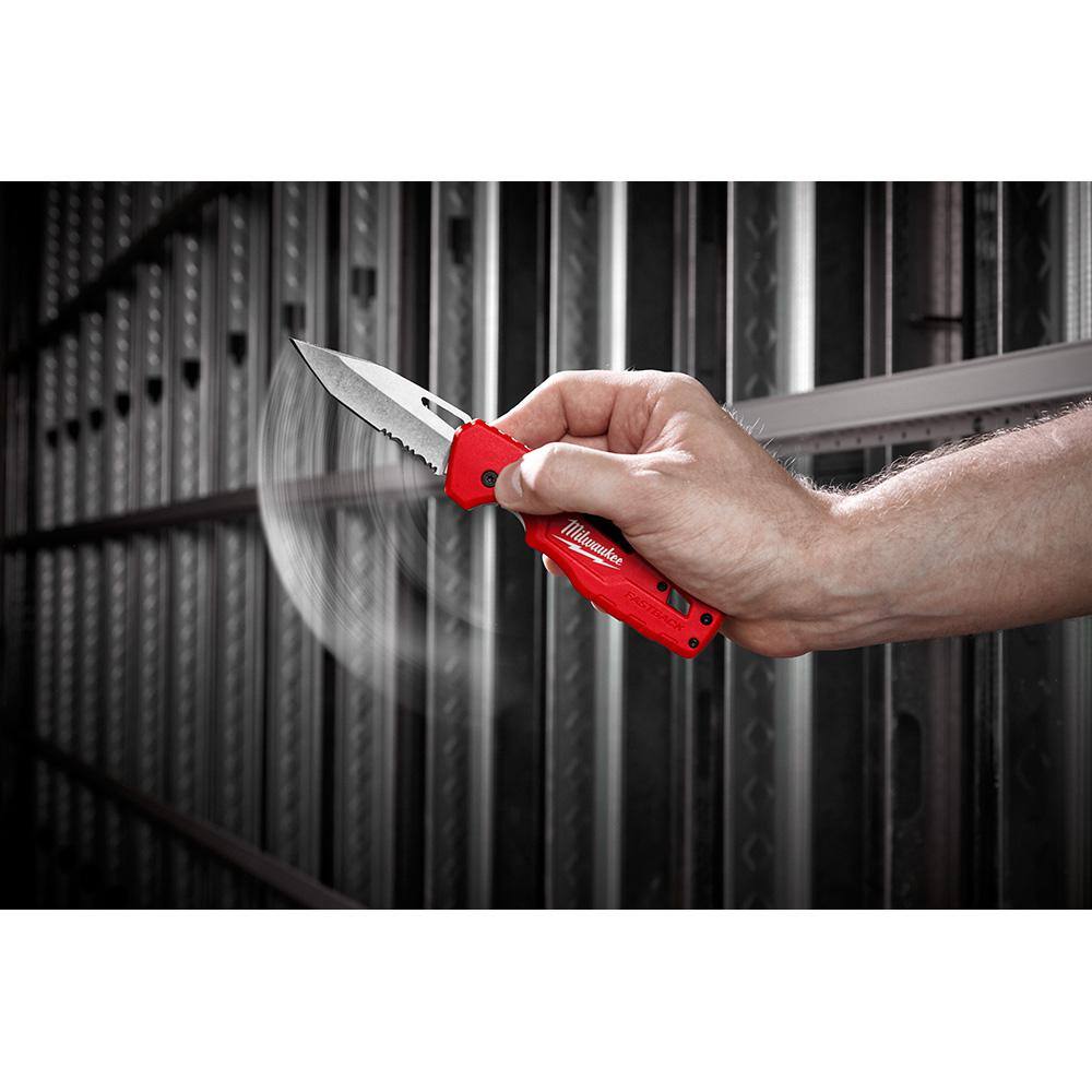 15 in. Ultimate Jobsite Backpack with 5-in-1 Folding Knife - Hercitys