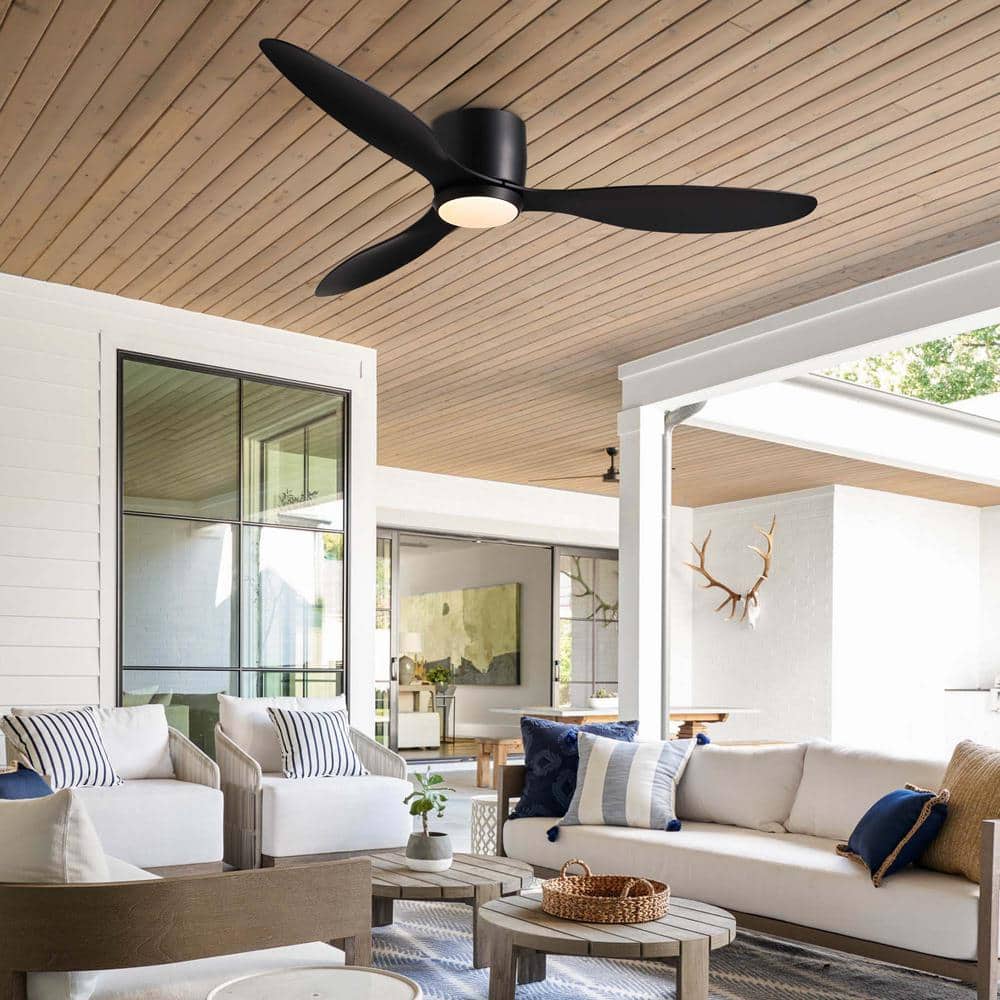 52 in. Indoor Black Low Profile 3-Blades Ceiling Fans with Light Reversible Rotation and Remote Control - Hercitys