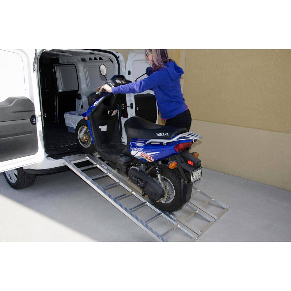 45 in. x 69 in. Aluminum Bi-Fold Ramp - Hercitys