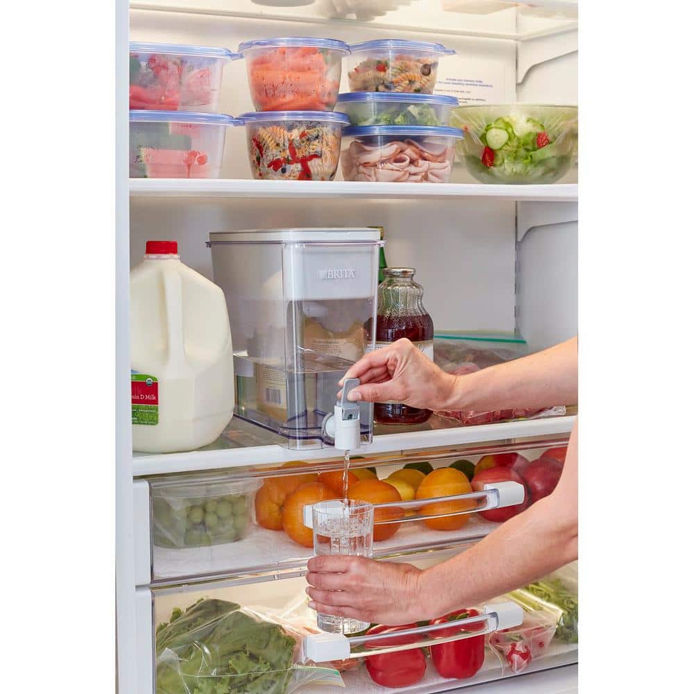 18-Cup UltraMax Water Filter Pitcher Dispenser and Water Filter Replacement Bundle, BPA Free - Hercitys