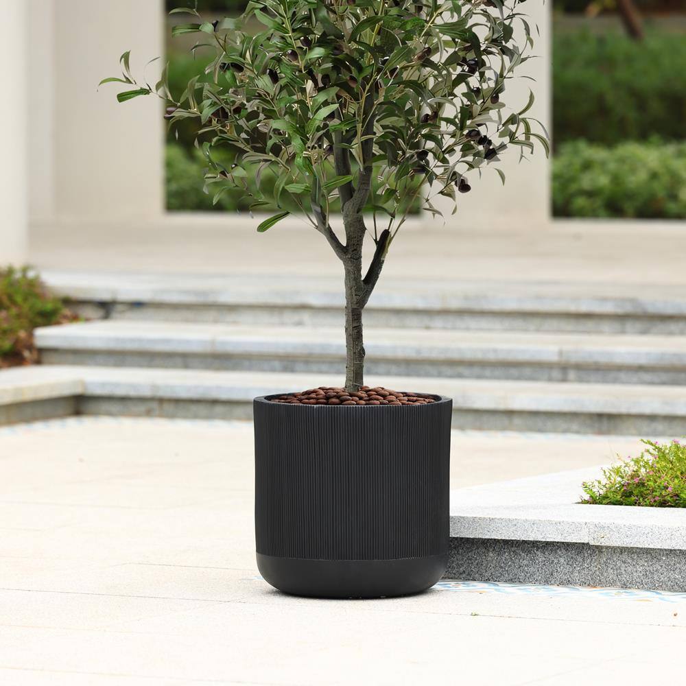 17.3 in. W x 17.1 in. H Black Stripes Ceramic Individual Pot - Hercitys