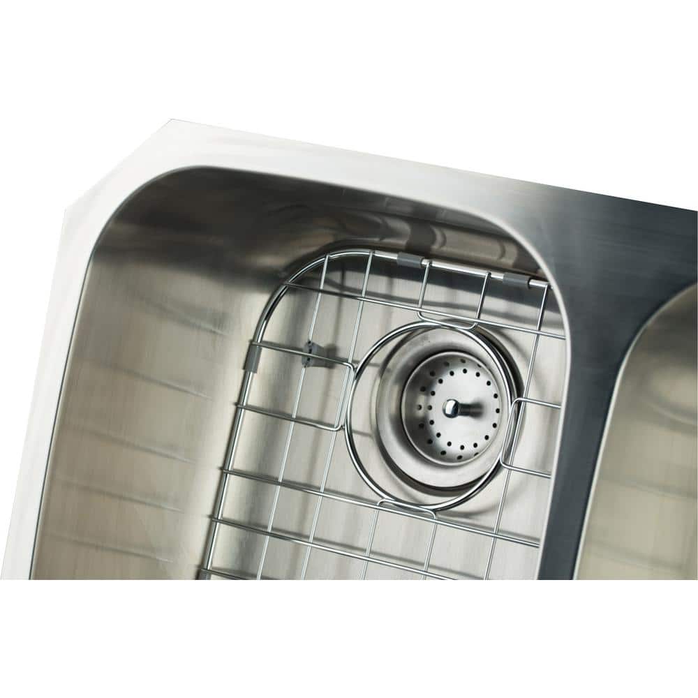 32 in. Undermount 50/50 Double Bowl Satin 18 Gauge Stainless Steel Kitchen Sink with Strainer - Hercitys