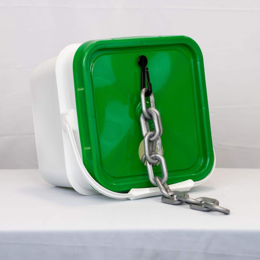 2 in. (#8, 51 mm) x 65 ft. Heavy Duty Plastic Safety Chain Silver in a Pail - Hercitys