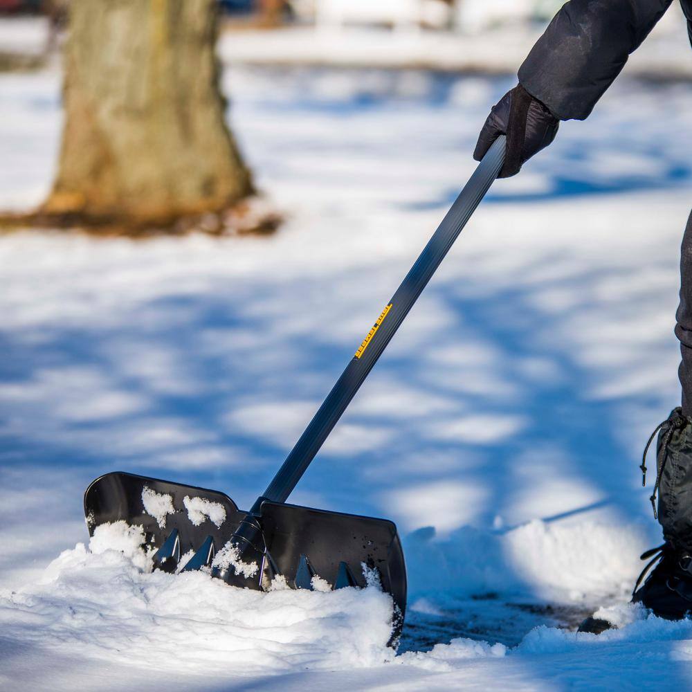 38.3 in. Steel Handle Plastic Snow Shovel (Pack of 2) - Hercitys